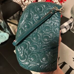 Coach❤️Patent Leather Teal Wristlet Pouch - Women Bags 2009
